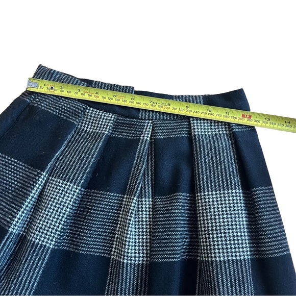 Vintage High-Waisted Wool Midi Skirt in Navy & Black Glen Plaid 100% Pure Wool - Picture 3 of 7